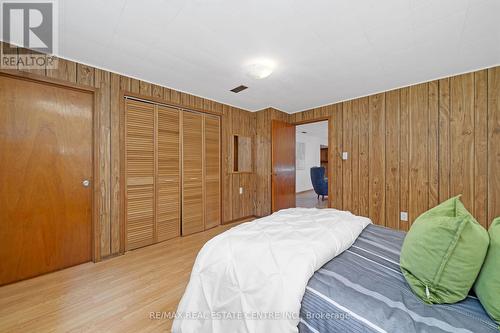 9 Dundas St E, Erin, ON - Indoor Photo Showing Bedroom