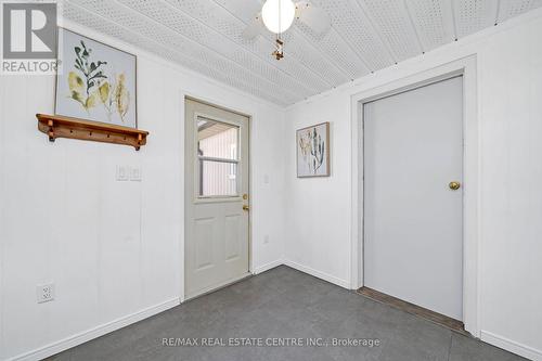 9 Dundas St E, Erin, ON - Indoor Photo Showing Other Room