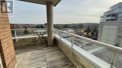 #303 -15 Stollery Pond Cres, Markham, ON - Outdoor With View With Exterior