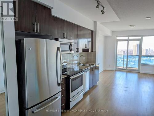 #2011 -7171 Yonge St, Markham, ON - Indoor Photo Showing Kitchen With Stainless Steel Kitchen With Upgraded Kitchen
