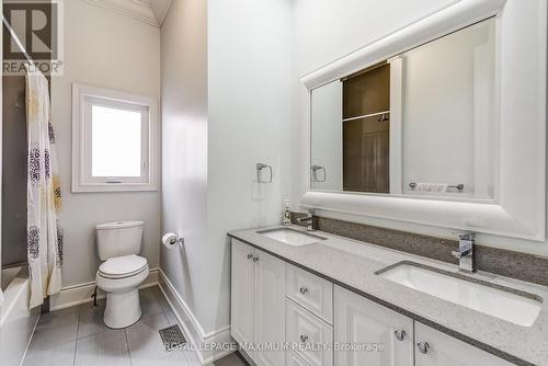 35 Eiffel Blvd, Brampton, ON - Indoor Photo Showing Bathroom