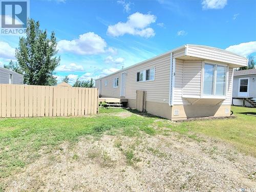 5 Mirror Road, Macklin, SK 