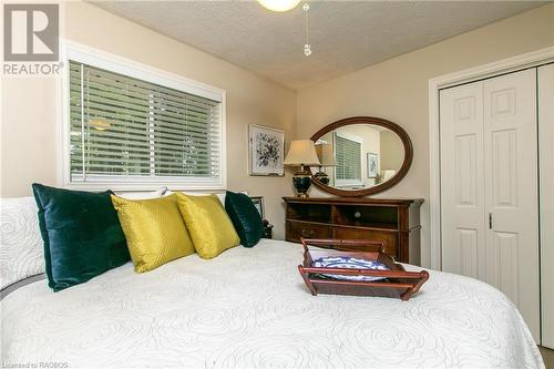 7 Sandy Pines Trail, Sauble Beach, ON - Indoor Photo Showing Bedroom