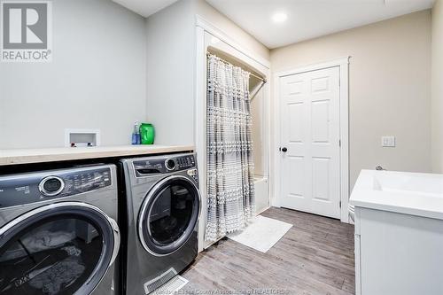 2310 Mersea Rd 8, Leamington, ON - Indoor Photo Showing Laundry Room