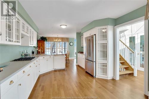 206 Crystal Bay Drive, Amherstburg, ON - Indoor Photo Showing Kitchen