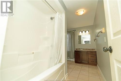 64 Birchfield St, Moncton, NB - Indoor Photo Showing Bathroom