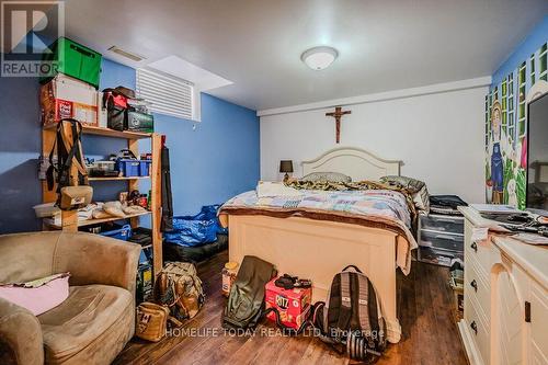 275 Farley Drive, Guelph, ON - Indoor Photo Showing Bedroom