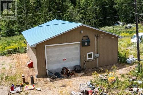 961 Agate Bay Road, Barriere, BC - Outdoor With Exterior