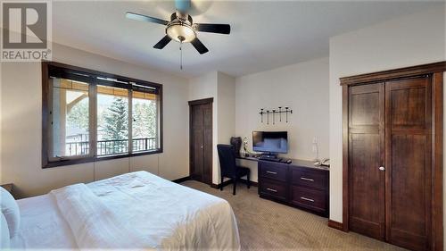 700 Bighorn  Boulevard Unit# 732 C, Radium Hot Springs, BC - Indoor Photo Showing Bedroom