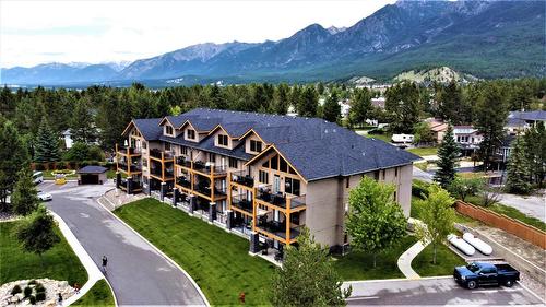 732 C - 700 Bighorn Boulevard, Radium Hot Springs, BC - Outdoor With View