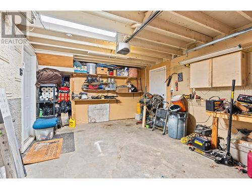 1521 Ross Road, West Kelowna, BC - Indoor Photo Showing Garage