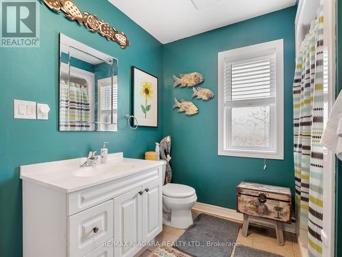 257 Ridge Road S, Fort Erie, ON - Indoor Photo Showing Bathroom
