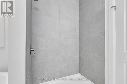 3084 Buroak Drive, London, ON - Indoor Photo Showing Bathroom