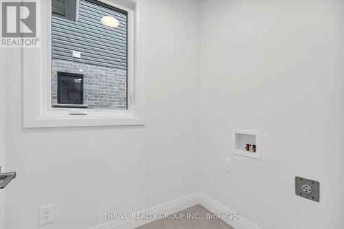 3084 Buroak Dr, London, ON -  Photo Showing Other Room