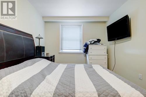 38 Pendeen Ave, Toronto, ON - Indoor Photo Showing Bedroom