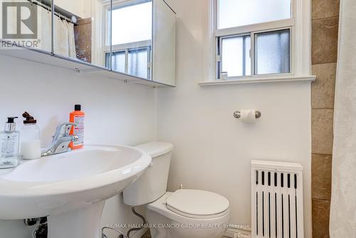 38 Pendeen Ave, Toronto, ON - Indoor Photo Showing Bathroom