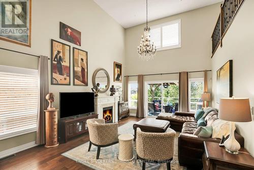 4482 Cinnamon Grve, Niagara Falls, ON - Indoor Photo Showing Living Room With Fireplace