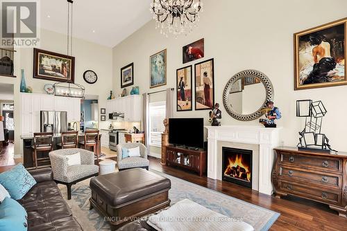 4482 Cinnamon Grove, Niagara Falls, ON - Indoor Photo Showing Living Room With Fireplace