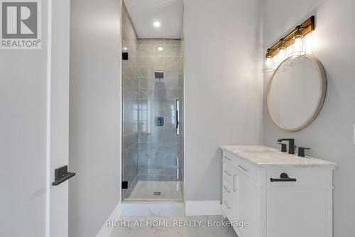 16 Cambray Rd, Kawartha Lakes, ON - Indoor Photo Showing Bathroom