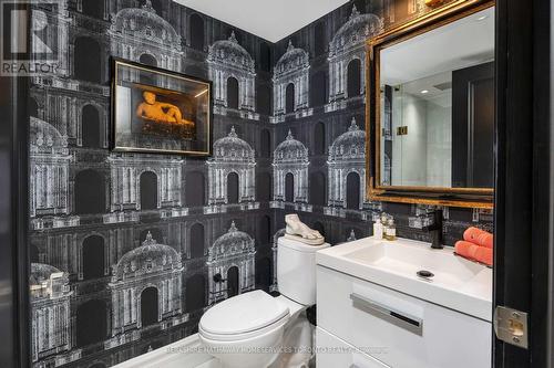 42 Berryman Street, Toronto, ON - Indoor Photo Showing Bathroom