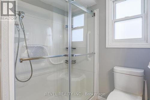 2326 Elm Tree Rd, Kawartha Lakes, ON - Indoor Photo Showing Bathroom