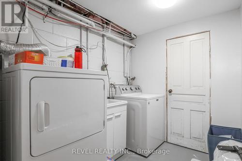 2326 Elm Tree Road, Kawartha Lakes, ON - Indoor Photo Showing Laundry Room