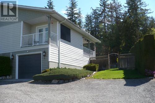 307 Nelson Avenue, Nakusp, BC - Outdoor With Balcony