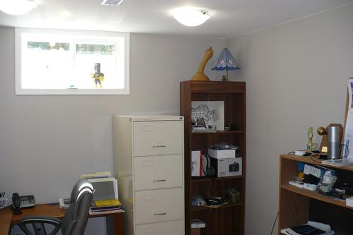 307 Nelson Avenue, Nakusp, BC - Indoor Photo Showing Office