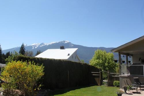 307 Nelson Avenue, Nakusp, BC - Outdoor