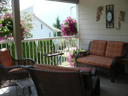 307 Nelson Avenue, Nakusp, BC - Outdoor With Deck Patio Veranda With Exterior