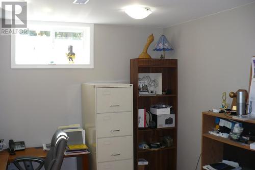 307 Nelson Avenue, Nakusp, BC - Indoor Photo Showing Office