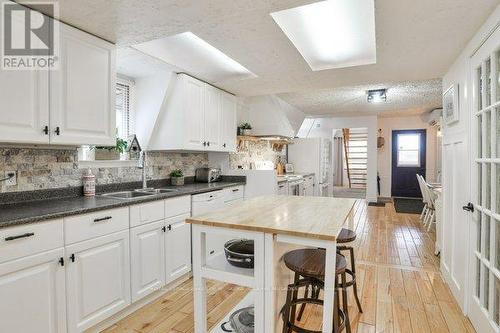 1073 Cedar Beach Road, Bracebridge, ON - Indoor Photo Showing Kitchen With Double Sink