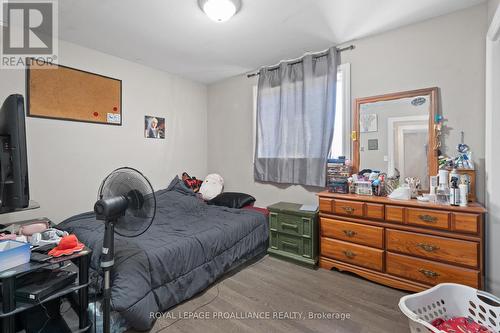 32 Johnson St, Belleville, ON - Indoor Photo Showing Bedroom