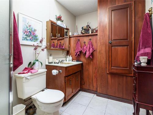 1369 Malahat Dr, Courtenay, BC - Indoor Photo Showing Bathroom