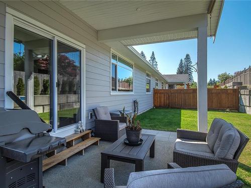 7-1580 Glen Eagle Dr, Campbell River, BC - Outdoor With Backyard