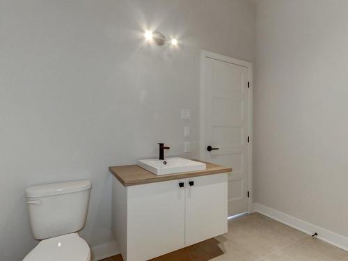 Powder room - 505 Rue Des Générations, Saint-Colomban, QC - Indoor Photo Showing Bathroom