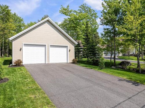 Garage - 185 Rue Marie-Pier, Magog, QC - Outdoor