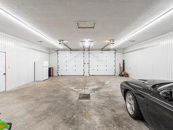 Garage - 