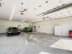 Garage - 