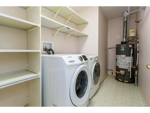 12-677 Bunting Pl, Comox, BC - Indoor Photo Showing Laundry Room