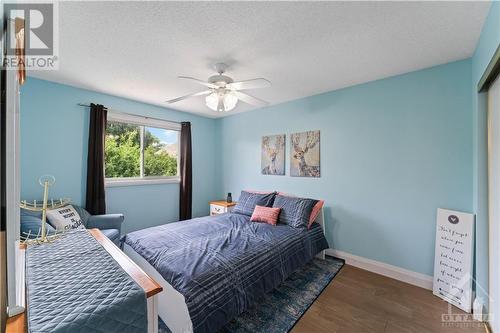 6109 Fernbank Road, Stittsville, ON - Indoor Photo Showing Bedroom