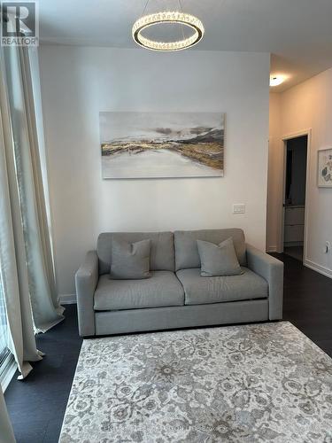 #112 -415 Sea Ray Ave, Innisfil, ON - Indoor Photo Showing Living Room