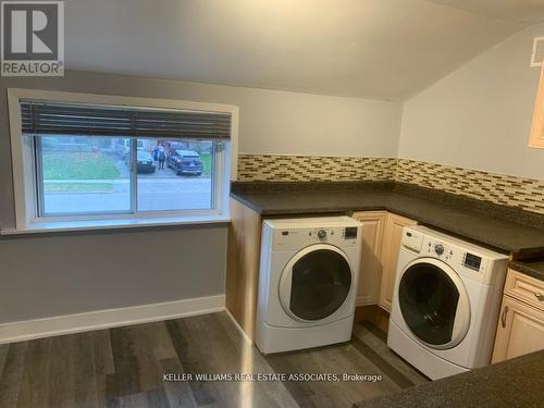 1396 Leighland Rd, Burlington, ON - Indoor Photo Showing Laundry Room
