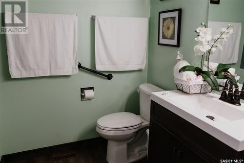 10 Barnes Crescent, Humboldt, SK - Indoor Photo Showing Bathroom