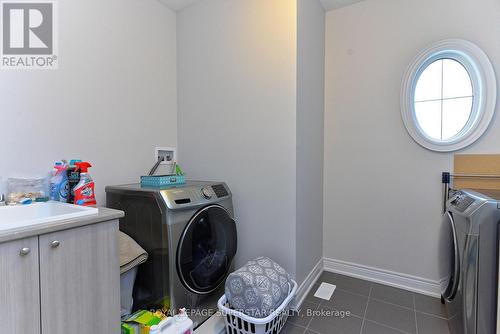 1311 Butler St, Innisfil, ON - Indoor Photo Showing Laundry Room