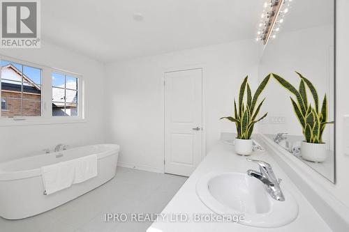 26 Sassafras Road, Springwater, ON - Indoor Photo Showing Bathroom