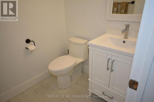 8 - 15 28Th Street N, Wasaga Beach, ON - Indoor Photo Showing Bathroom