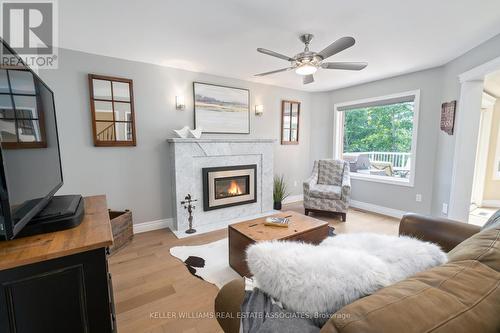 27 Gooderham Drive, Halton Hills, ON - Indoor Photo Showing Living Room With Fireplace