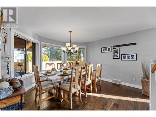 662 Southwind Drive, Kelowna, BC - Indoor Photo Showing Dining Room
