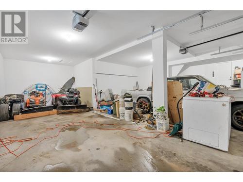 711 Fairbridge Road, Kelowna, BC - Indoor Photo Showing Garage